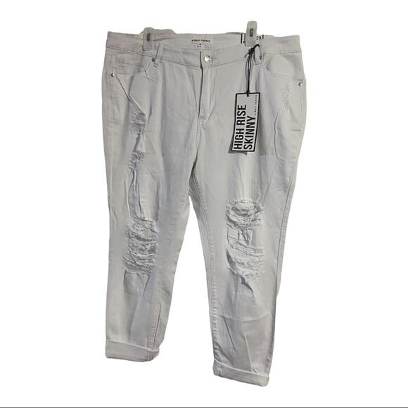 Almost Famous White Distressed Jeans Plus Size 20 Front & Back Pockets NEW - Picture 7 of 7